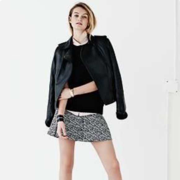 Banana Republic Dresses & Skirts - Banana Republic | Black & White Pleated Mini Skirt